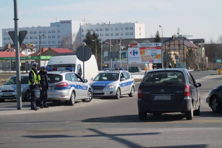 Biała Podlaska Zderzenie dwóch aut na obwodnicy