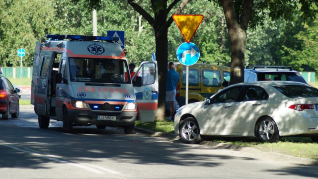 Lublin Dwie osoby poszkodowane w zderzeniu trzech aut