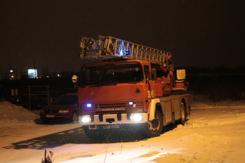 Ul. Fulmana: Pożar w piwnicy bloku (wideo, fotogaleria)