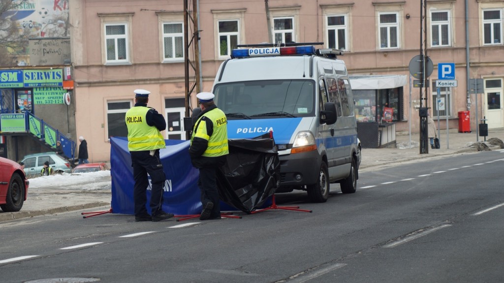 Ul. Lubartowska: Nie żyje 13-latek potrącony przez trolejbus
