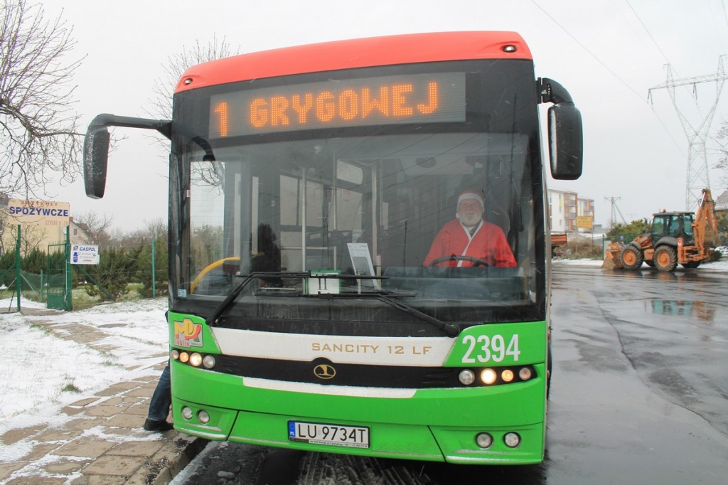 Mikołaje za kierownicami autobusów MPK