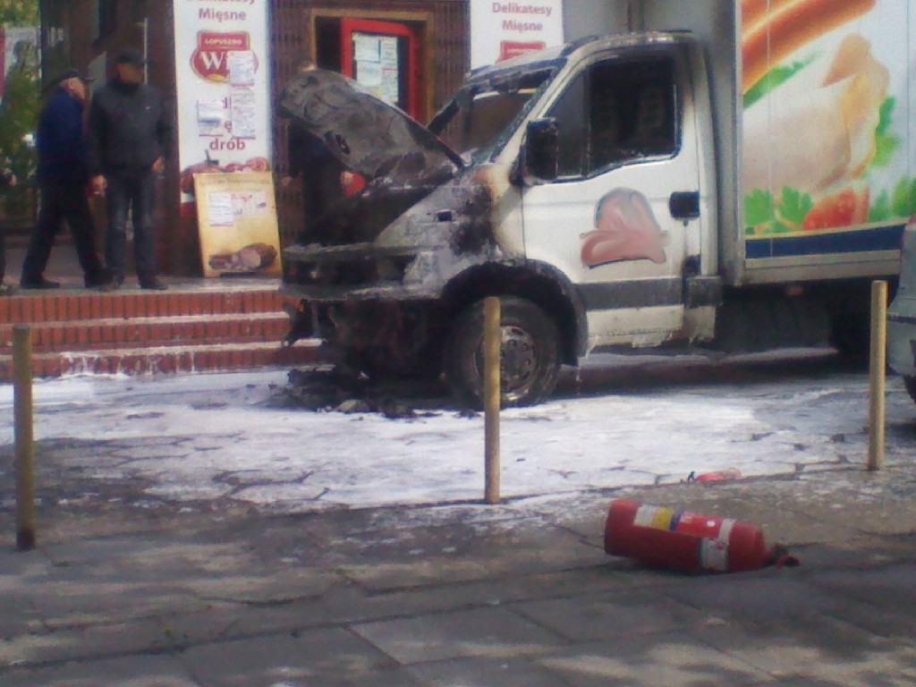 Ul. Wileńska: Pożar pojazdu dostawczego