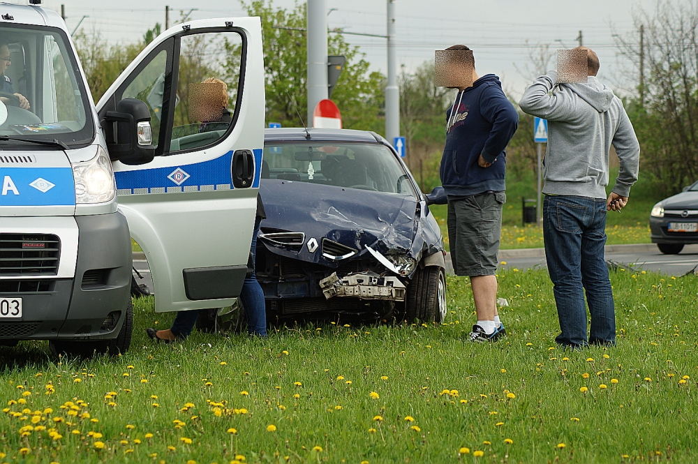 Znowu zderzenie na Krochmalnej. Interweniowało pogotowie ratunkowe