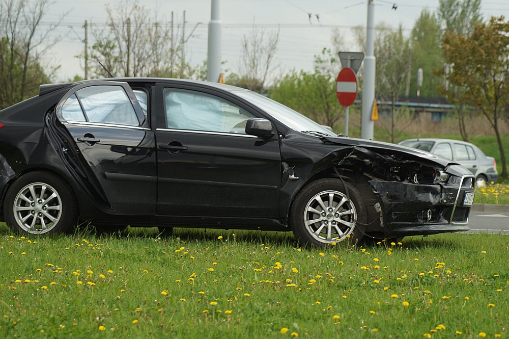 Znowu zderzenie na Krochmalnej. Interweniowało pogotowie ratunkowe