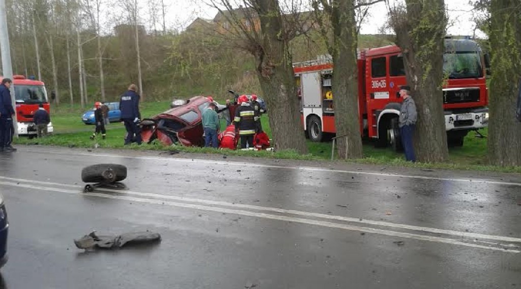 Rodzinna tragedia w Gałęzowie. W wypadku zginęły trzy osoby