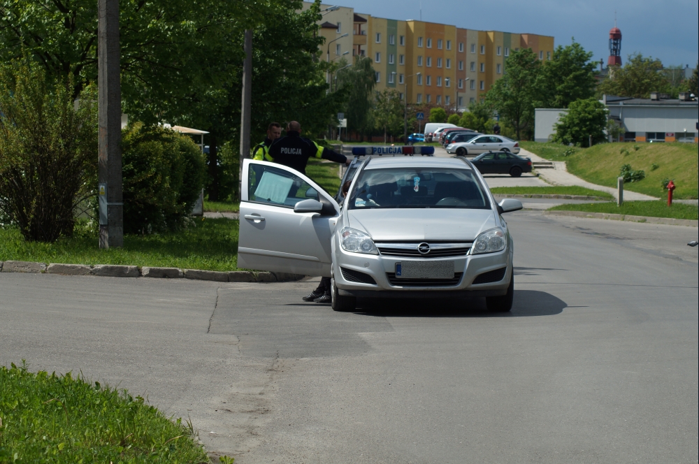Lublin: Nastolatek wbiegł prosto pod auto. Trafił do szpitala