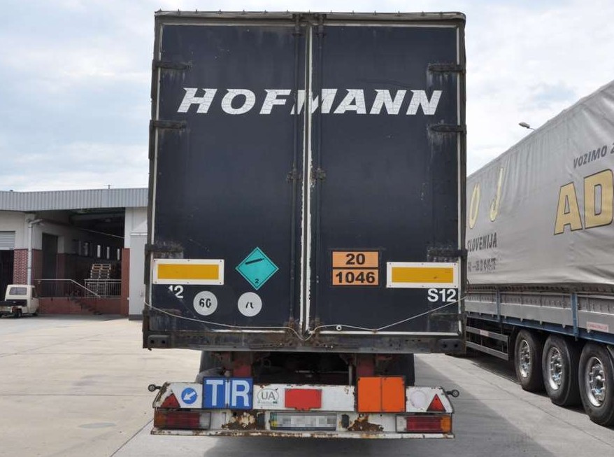 Dorohusk: Chińskie chemikalia w ciężarówce „udawały” środki ochrony roślin