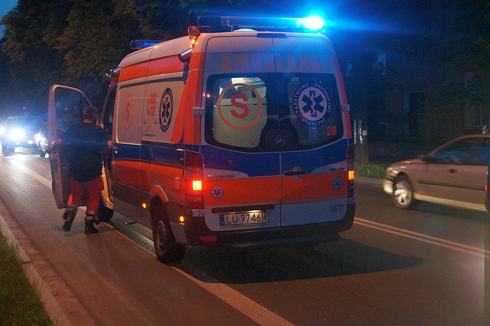 Lublin: Bójka na ulicy zakończona potrąceniem. Dwie osoby w szpitalu