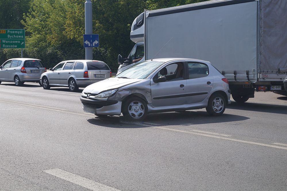 Lublin: Kompletnie pijany wracał z ryb i zderzył się z innym autem. -Dziś są moje urodziny