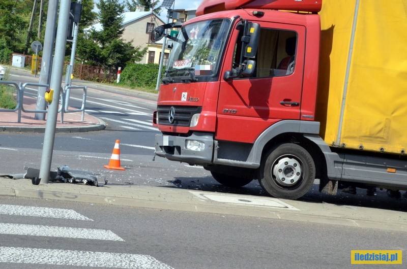 Radzyń Podlaski: Nie udzielił pierwszeństwa, doprowadził do wypadku. Jedna osoba ranna