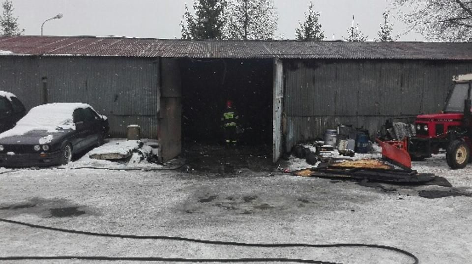 Pożar warsztatu samochodowego w Lublinie. Ponad 100 tys. zł strat