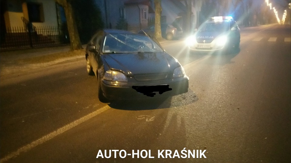 Kraśnik: Kolejny pijany kierowca na tej samej ulicy. Rozbił auto na drzewie