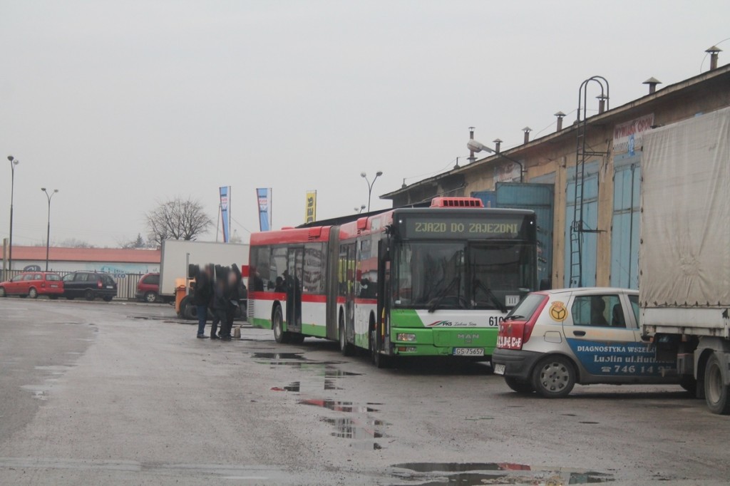 Lublin: Boją się wozić pasażerów złomem. Autobusy PKS Zielona Góra nie wyjechały na ulice