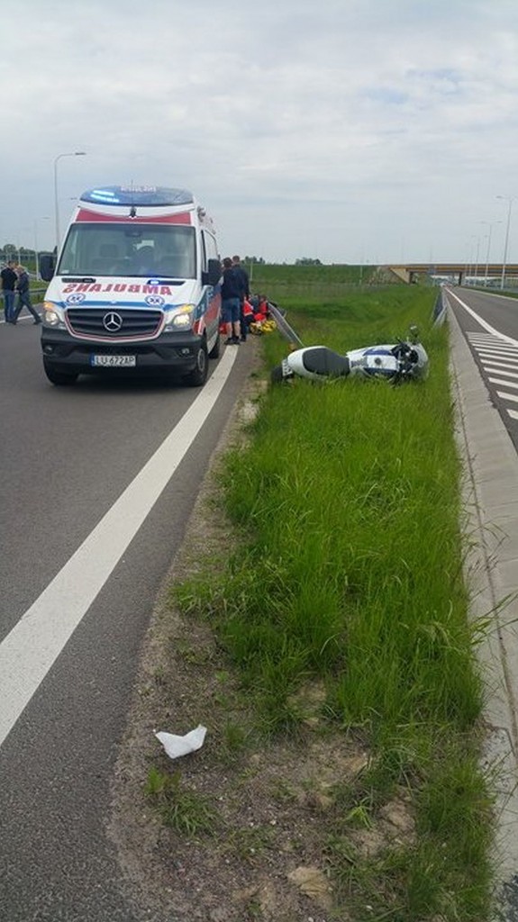 Tragiczny wypadek na ekspresówce. Motocyklista zginął na miejscu