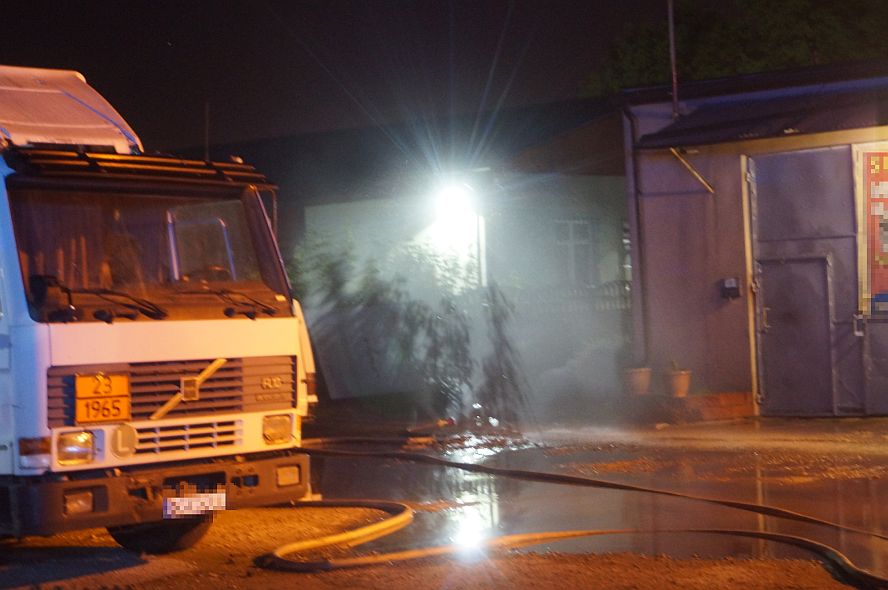 Ul. Zemborzycka: Wyciek gazu na stacji LPG. Trwa akcja strażaków