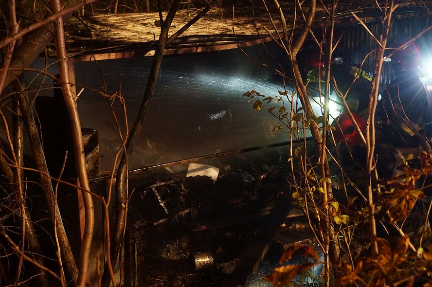 Lublin: Spłonęło lokum bezdomnych. Dwie osoby uciekły w ostatniej chwili