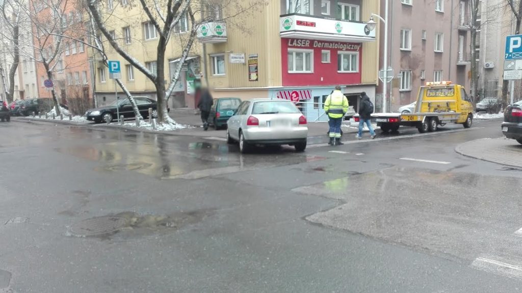 Zderzenie daewoo z audi w centrum Lublina. Dwie kobiety w szpitalu