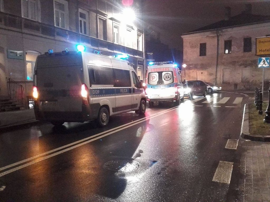 Citroen potrącił mężczyznę na ulicy Radziwiłłowskiej