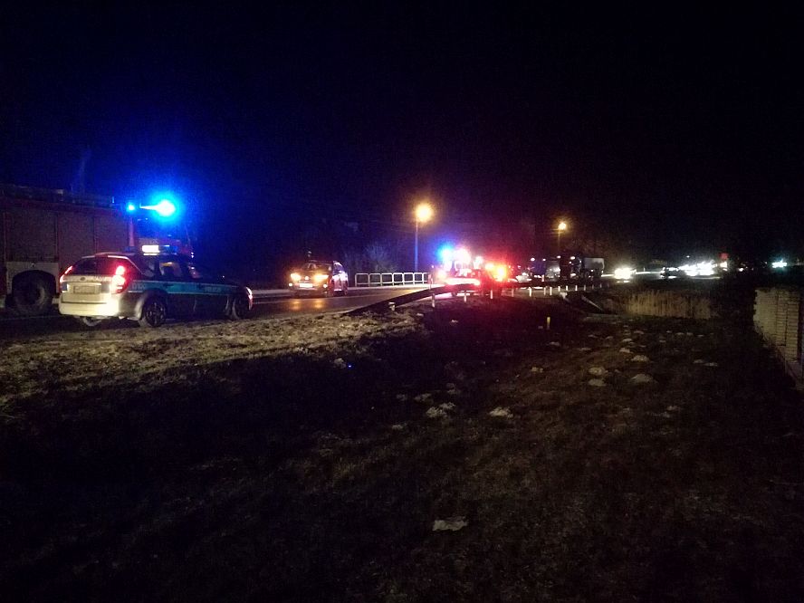 Kolejny wypadek w Łuszczowie. Kierowca jednego z aut zasłabł podczas jazdy