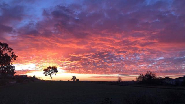 Kolorowy wschód słońca na Waszych zdjęciach (zdjęcia)