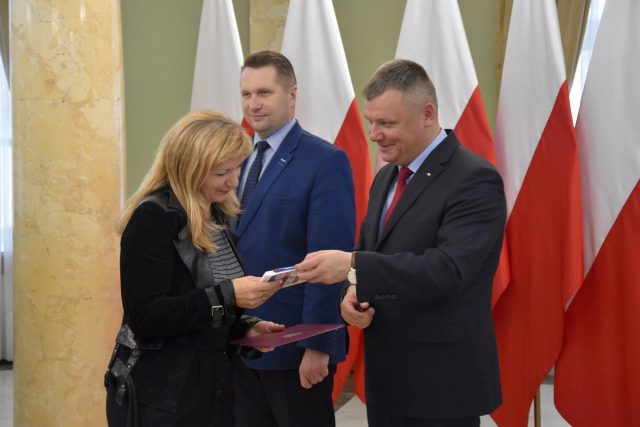 – Witajcie Polacy. Wojewoda lubelski wręczył akty nadania obywatelstwa