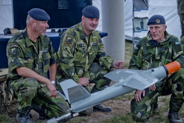 Oficerowie Szwedzkiej Gwardii Krajowej obserwowali szkolenie lubelskich Terytorialsów (zdjęcia)