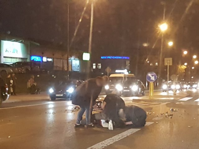 Motorowerzysta walczy o życie. Groźny wypadek w Lublinie (zdjęcia)