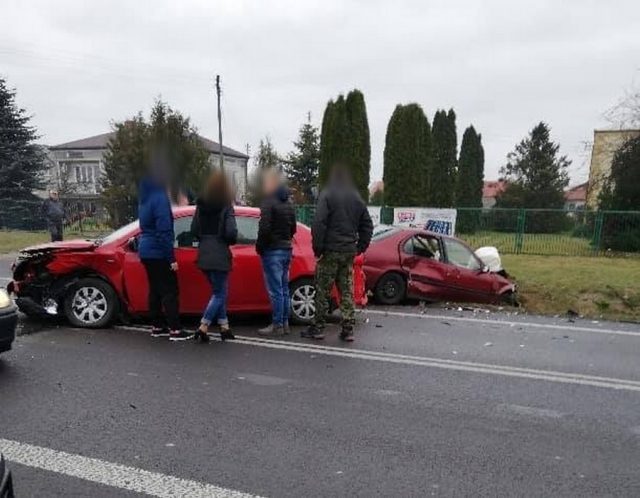 Wypadek na krajowej 74. Utrudnienia w ruchu na trasie Szczebrzeszyn – Zamość (zdjęcia)