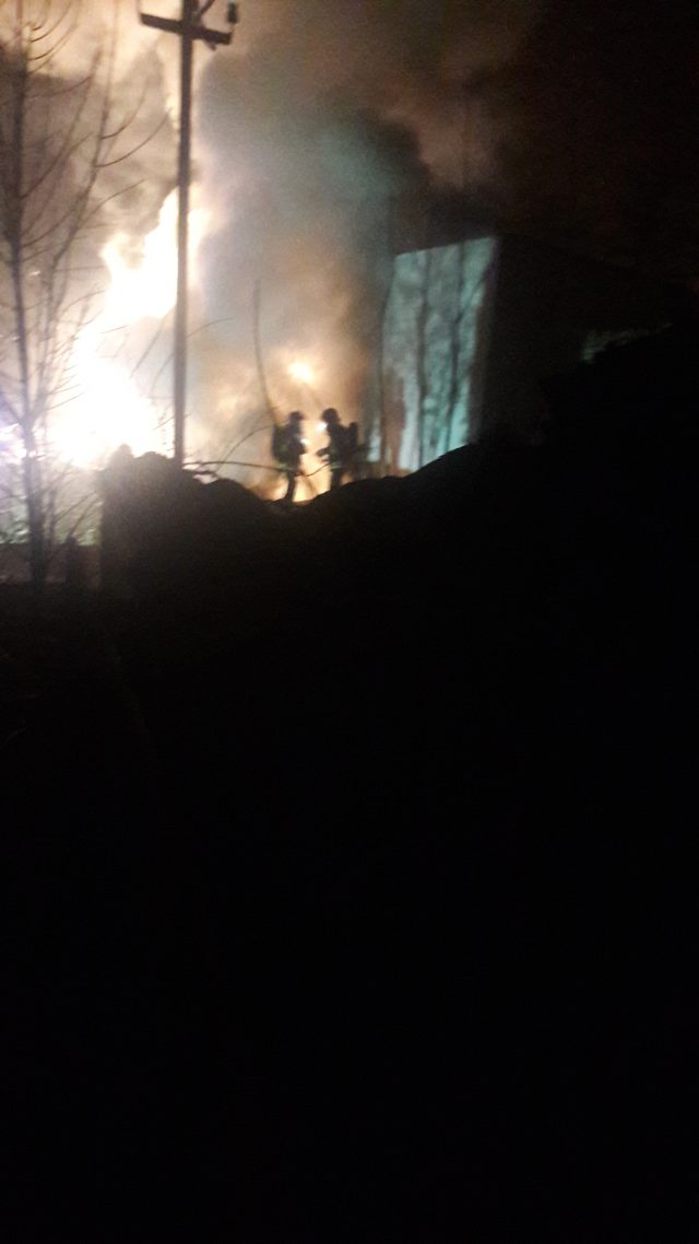 Strażacy przez dwie godziny walczyli z pożarem na Bronowicach (wideo, zdjęcia)