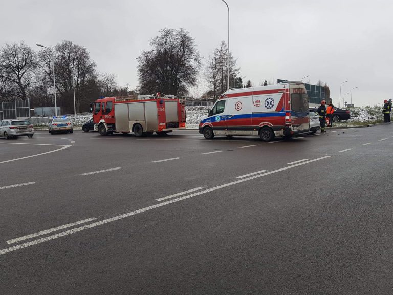 Kolejne zderzenie pojazdów na rondzie 100lecia KUL