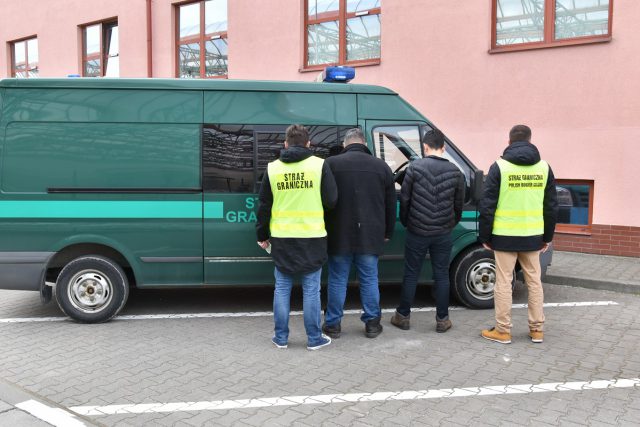 Obywatele Turcji chcieli dotrzeć do Niemiec. Pomagał im Azerbejdżanin (zdjęcia)