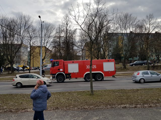 Duży pożar przy lokalu gastronomicznym na ul. Zana (zdjęcia)