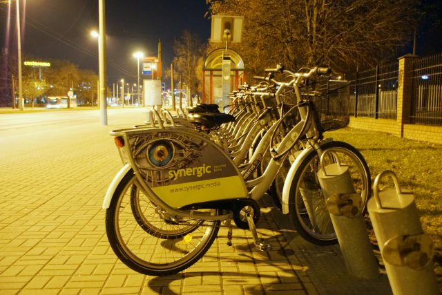 Miejskie rowery już stoją w wypożyczalniach. Niebawem ruszy tegoroczny sezon (zdjęcia)