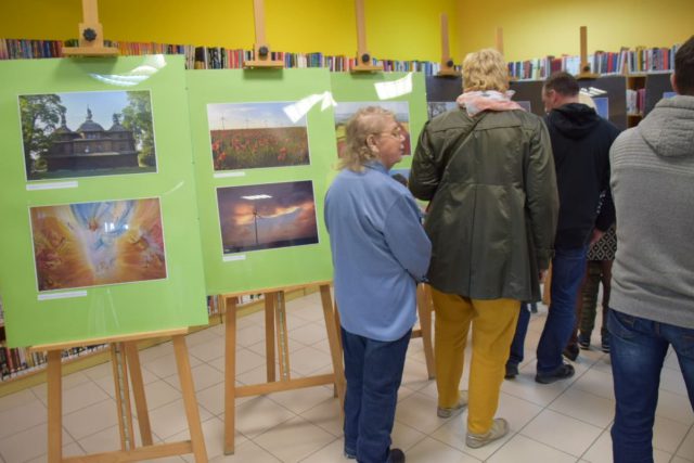 „Wędrówki po Lubelszczyźnie” Wyjątkowa wystawa dotarła do Kraśnika