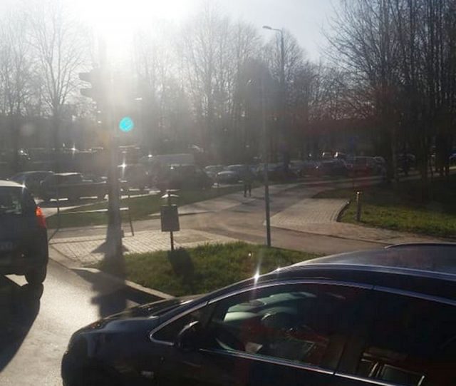 Poranny koszmar komunikacyjny. Stoi ul. Romera, Diamentowa i Janowska (zdjęcia)