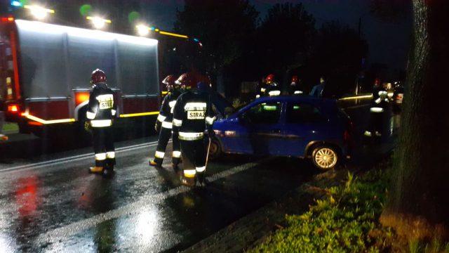 Kolejny wypadek w Kraśniku. Zderzenie opla z BMW (zdjęcia)