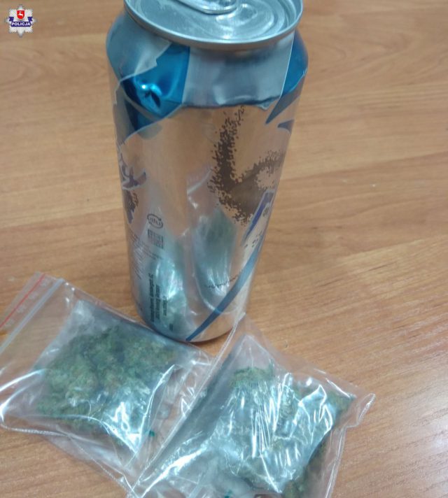 Wracali z Belgii na święta, w metalowej puszce przewoził marihuanę (zdjęcia)