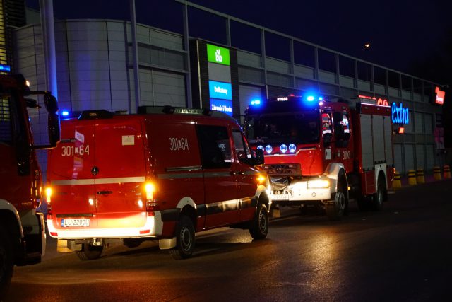 Wyciek gazu w lubelskim sklepie ze sprzętem AGD i RTV. Ewakuowano klientów (zdjęcia, wideo)