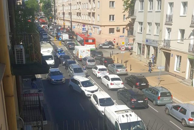 Zderzenie trzech aut w centrum Lublina. Utworzyły się duże korki (zdjęcia)