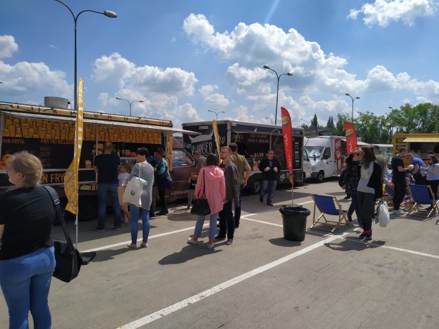 Ponad 20 food trucków zjechało do Lublina (zdjęcia)