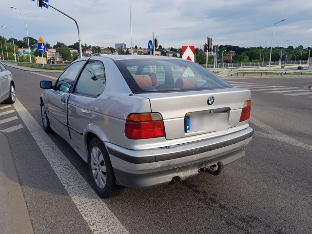 Zderzenie citroena z BMW w Lublinie. Trzy osoby, w tym dzieci, w szpitalu (zdjęcia)