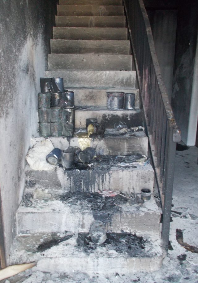 Pożar kościoła w Zamościu. Dwie osoby zostały ranne, uciekały przez okno (zdjęcia)