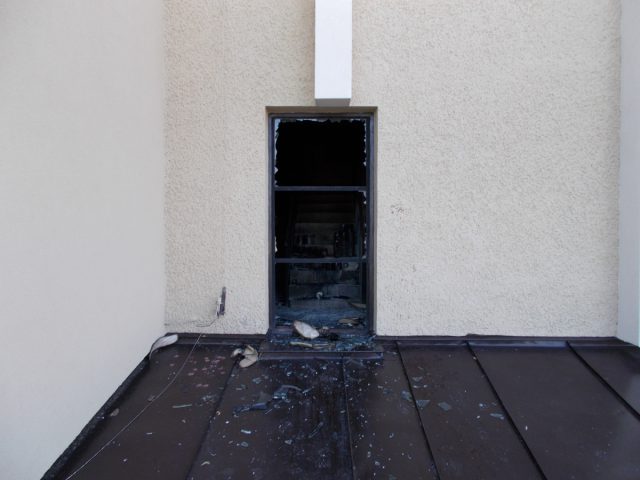 Pożar kościoła w Zamościu. Dwie osoby zostały ranne, uciekały przez okno (zdjęcia)