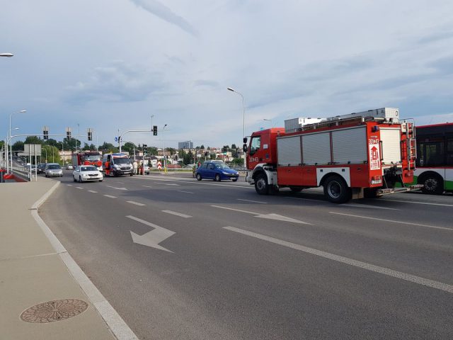 Zderzenie citroena z BMW w Lublinie. Trzy osoby, w tym dzieci, w szpitalu (zdjęcia)