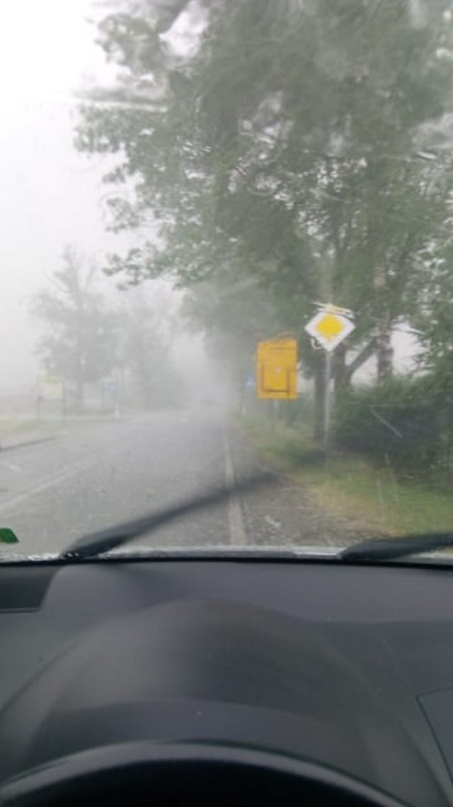 Gradobicie koło Puław, oberwanie chmury w Kraśniku. Burza nad Lubelszczyzną (zdjęcia, wideo)