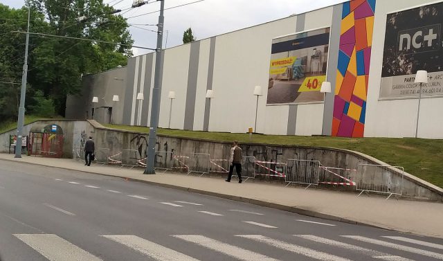 W tym miejscu powstanie nowy mural. Ma upamiętniać 75-lecie powstania Muzeum na Majdanku (zdjęcia)