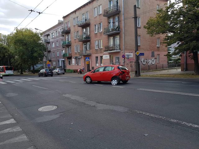 Zderzenie opla z BMW w Lublinie (zdjęcia)