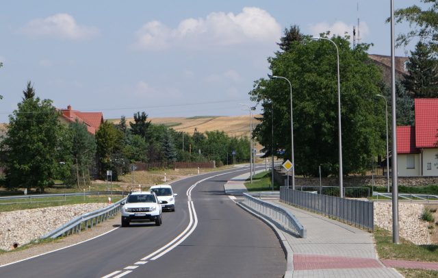 Jedna z najgorszych dróg w województwie już po przebudowie. Została oficjalnie otwarta (zdjęcia)