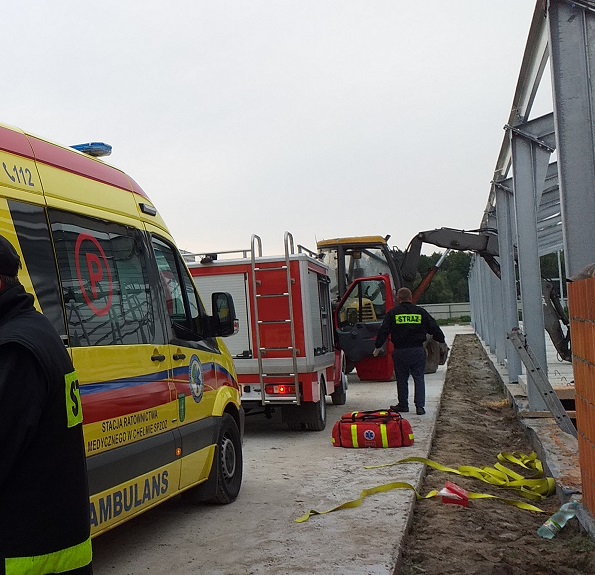 Wypadek na budowie, interweniował śmigłowiec Lotniczego Pogotowia Ratunkowego (zdjęcia)