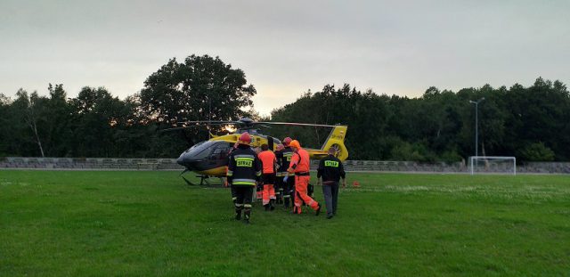 Wypadek na budowie, interweniował śmigłowiec Lotniczego Pogotowia Ratunkowego (zdjęcia)